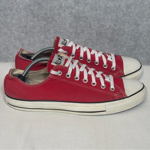 Chuck Taylor All Star Canvas Unisex Low Top Shoe-Classic Red-Men 11/Women 13 - Picture 1 of 10